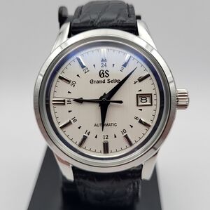 New Custom 39mm Seiko Mod Automatic GMT Watch